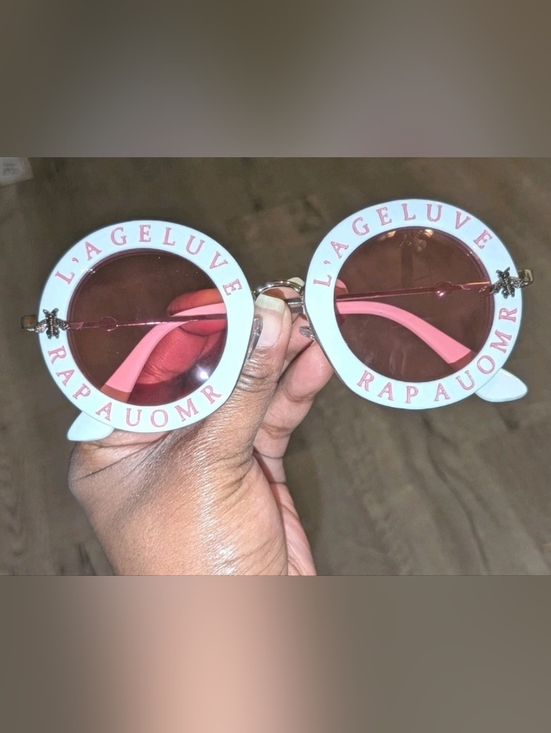 Women\'s High Quality Luxury Style Bold Round Statement White And Pink Sunglasses main image 10